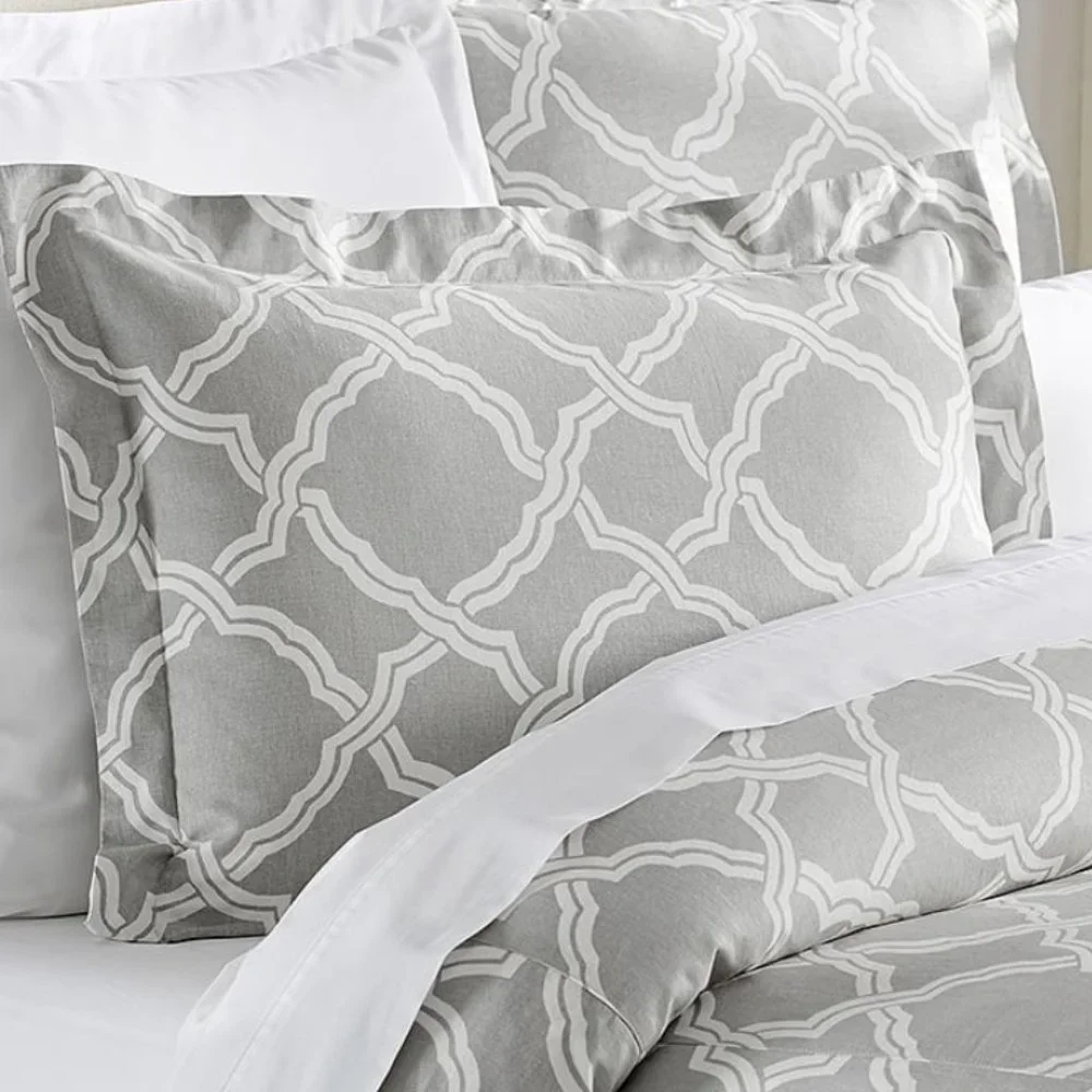 Pottery Barn Kendra Trellis Standard Pillow Shams PAIR